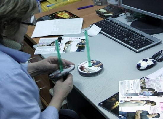 &#91;PICT&#93; proses pembuatan kepingan DVD