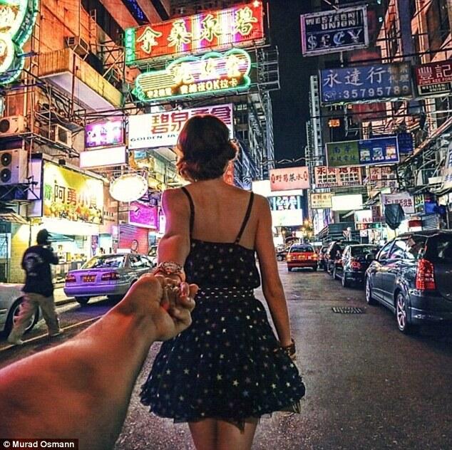 FOTO UNIK, Fotografer memfoto tangan pacarnya selama Traveling
