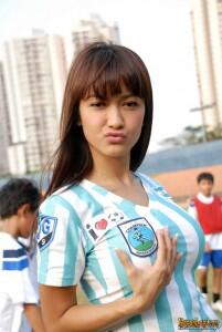 Dewi persik vs jupe GOSIP Dulu ahh..