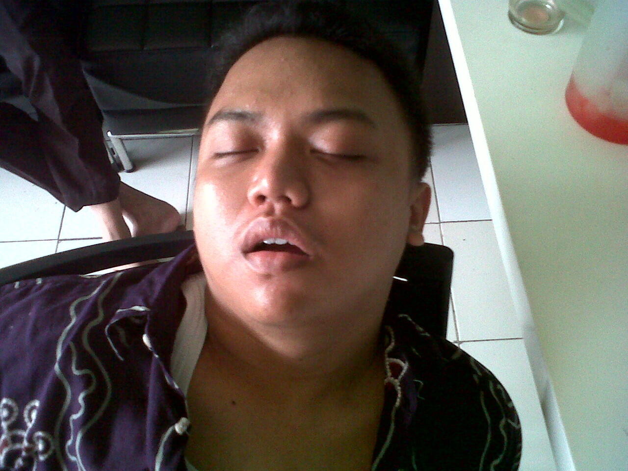 berbagai macam ekspresi dan gaya tidur