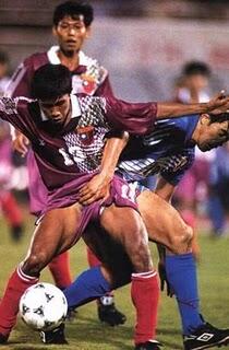 Bukan sekedar main bola (pict ngakak)
