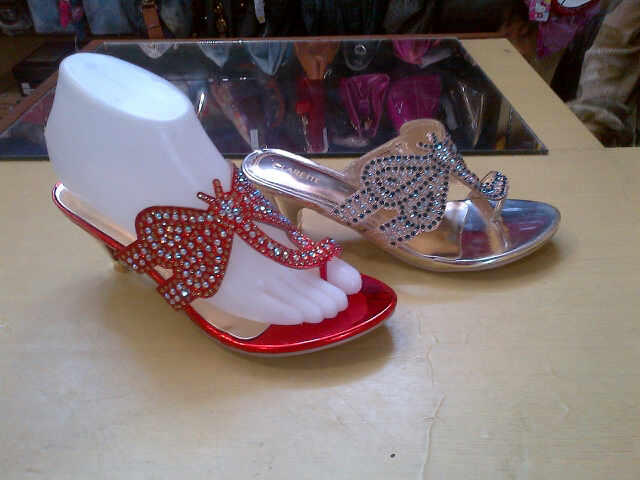 Wedges import Good Quality Harga terjangkau