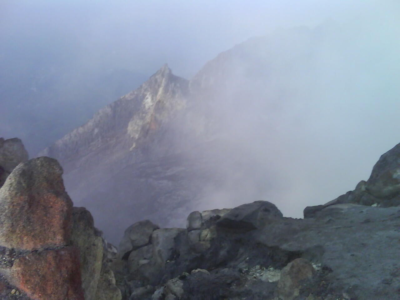 PENDAKIAN PERTAMAKU, MERAPI VIA SELO