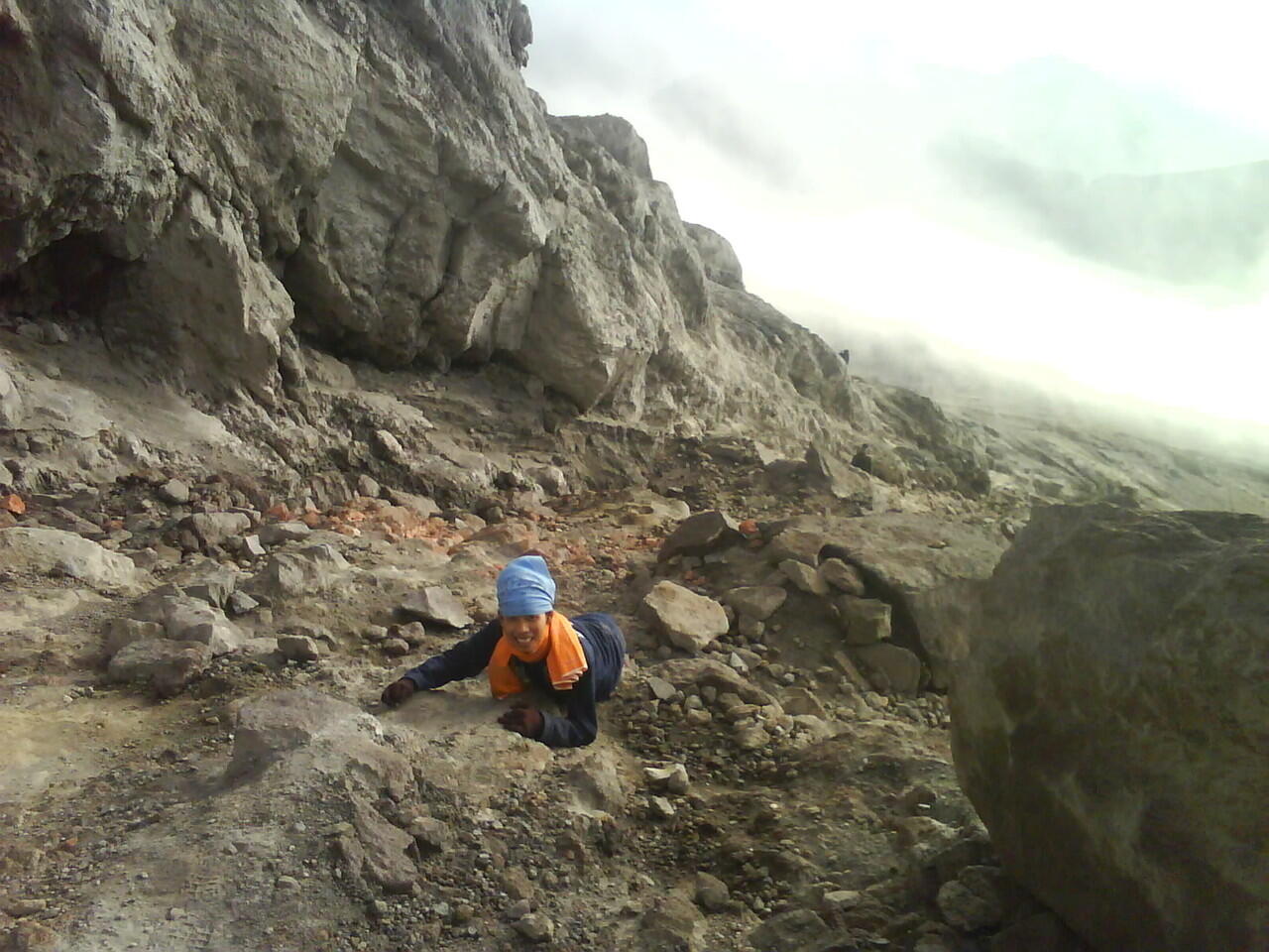 PENDAKIAN PERTAMAKU, MERAPI VIA SELO