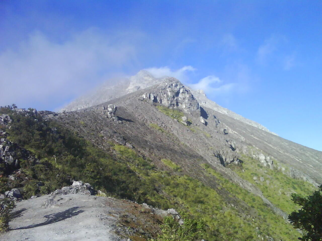 PENDAKIAN PERTAMAKU, MERAPI VIA SELO