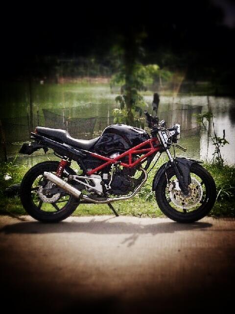 Honda Tiger 97 Naked Bike Modif