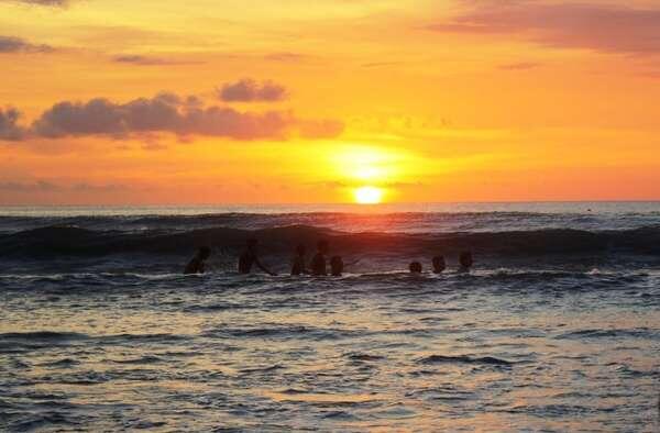 Sunset Cantik dari Berbagai Sudut Indonesia