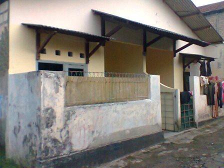 RUMAH DI CIAPUS, BOGOR (A27)