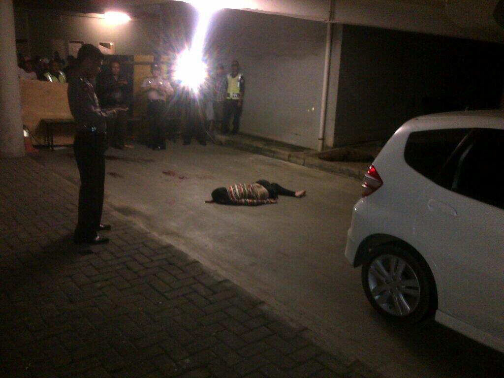 wanita bunuh diri di bintaro