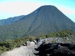 Misteri Horor Gunung Gede Pangrango (Tambahin Gan, kl ane kurang)