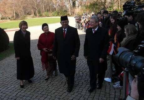 Pensiun dari Presiden, SBY &amp; Ibu Ani Mau Jualan Nasi Goreng