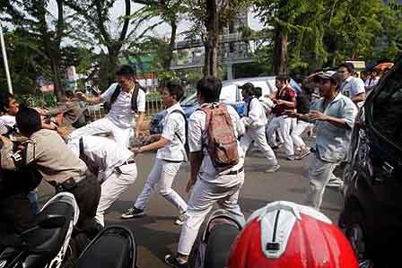 &#91;PICT&#93; gimana indonesia maju klo kayak gini,,,,!!!!ayoo kita bangun indonesia kita,,