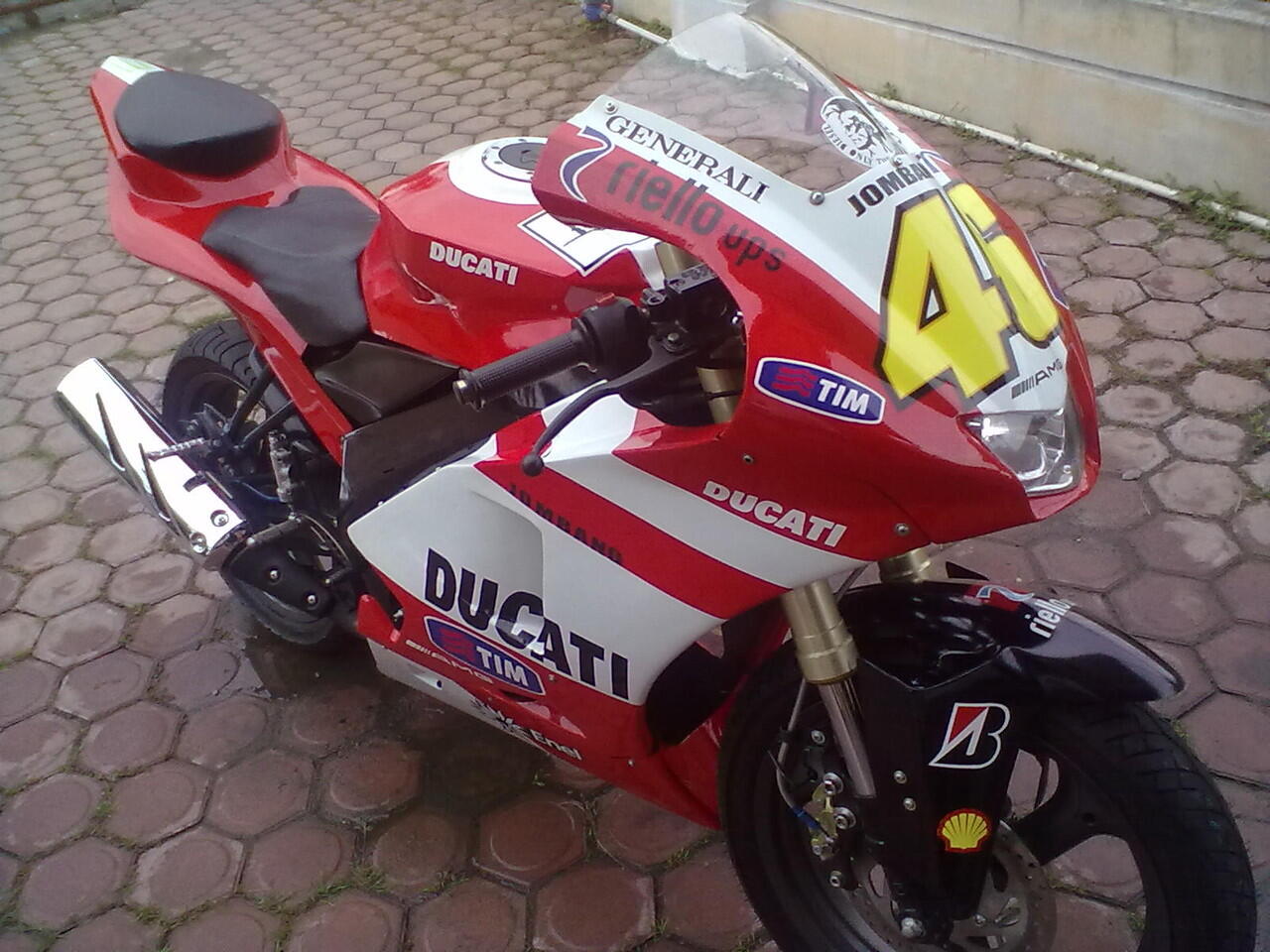 Terjual YAMAHA VIXION MODIF DUCATI ROSSI (2011) | KASKUS