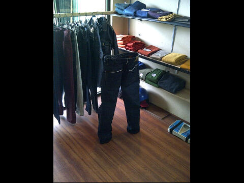 RUMAH DENIM & JEANS COMIC (custom your jeans,n chino's)GRADE A..HANYA 1 HARI!!
