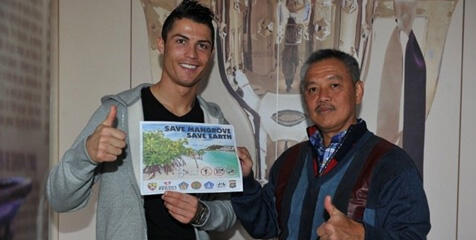 CR7 duta Mangrove Indonesia.... ( keren )