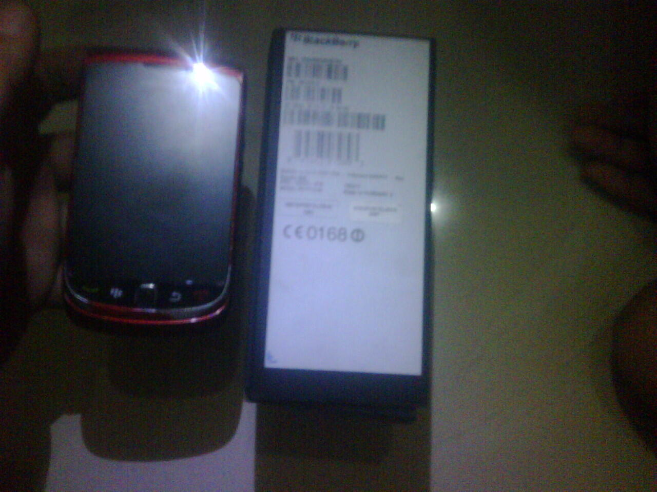 BLACKBERRY TORCH 9800 RED