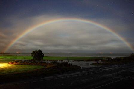 Sekilas Tentang Fenomena MoonBow