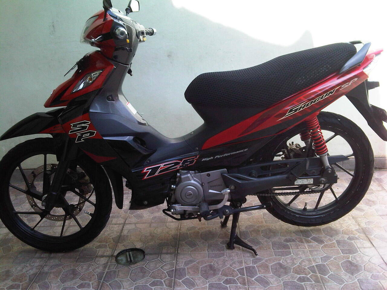 Dijual motor shogun xp 125 tahun 2008
