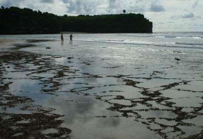 9 Pantai Tersembunyi dengan Panorama Super Cantik di Dunia