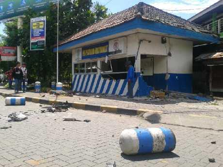 Apakah Anggapan &quot;Polisi&quot; adalah &quot;S*mpah masyarakat&quot; memang benar?