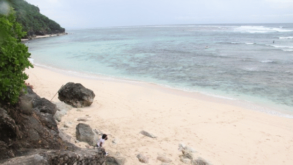 Pantai Green Bowl ( INDONESIA PUNYA GAN!!!)