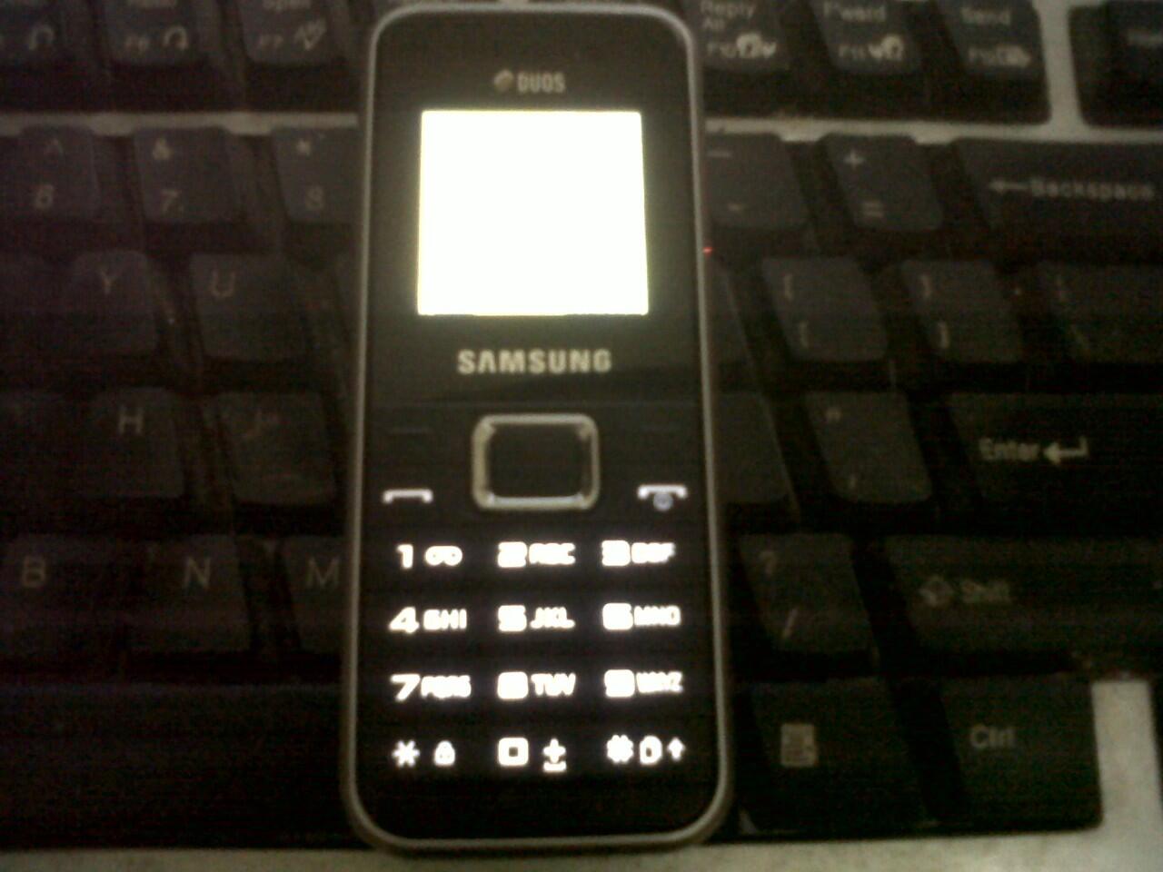 samsung duos GT-E1182 dual sim gsm fm radio grnsi 200rb.an SOLO,JOGJA MAMPIR