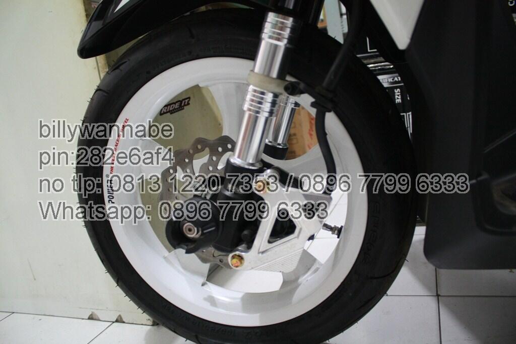 Terjual acc variasi motor matic vario  125 PGM FI Cover 