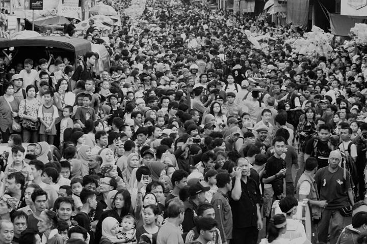 &#91;Street Story Photography&#93; Satu hari di kota hujan