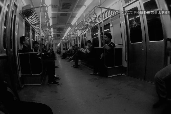 &#91;Street Story Photography&#93; Satu hari di kota hujan