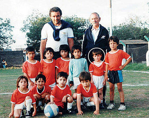 Foto Imut Lionel Messi di Tim Sepakbola Pertamanya