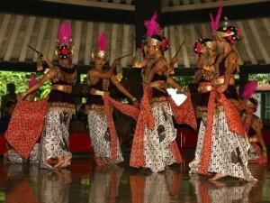 Macam-Macam Tarian Tradisional Indonesia