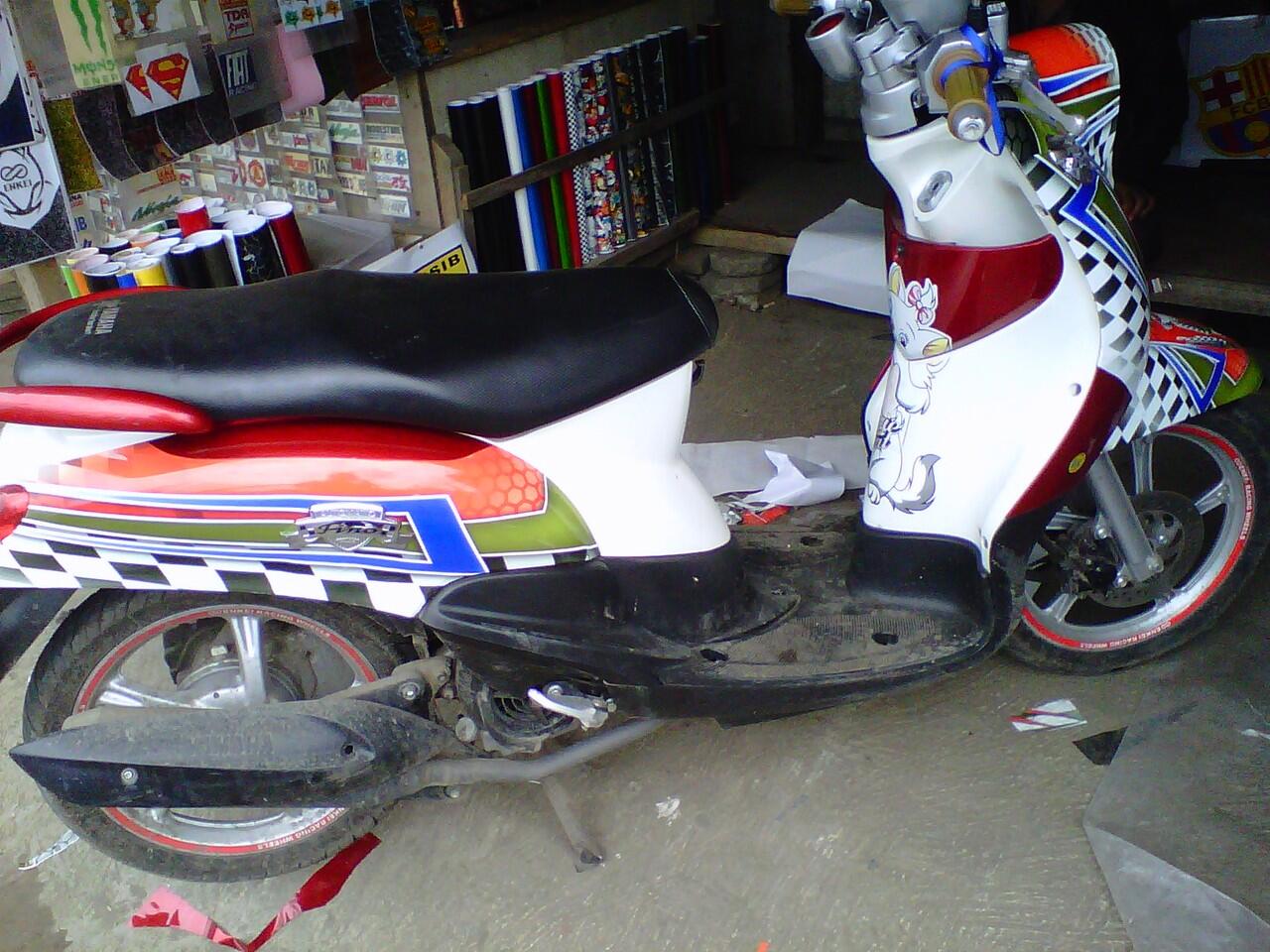 Cari Asesoris Motor Striping Airbush Tank Pad Stiker Spedo Cari Asesoris Motor Striping Airbush Tank Pad Stiker Spedo