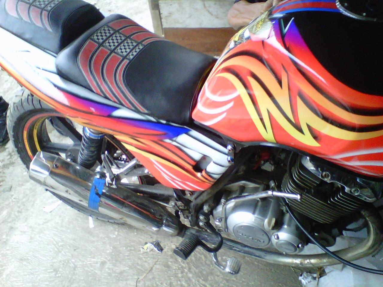 Terjual Asesoris Motor Striping Airbush Tank Pad Stiker Spedo