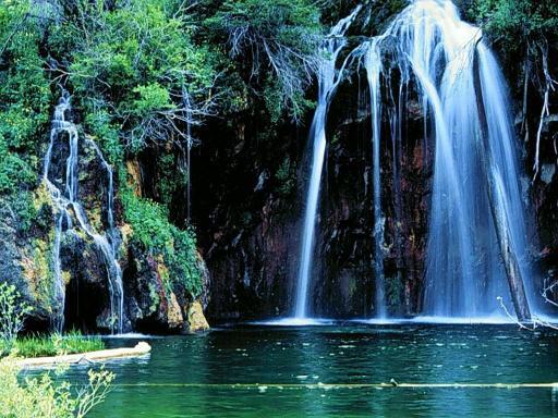 Kumpulan air terjun paling indah di dunia