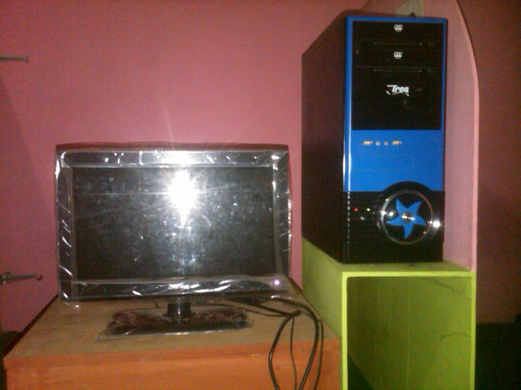 Di Jual Komputer (Warnet) Kondisi Bagus