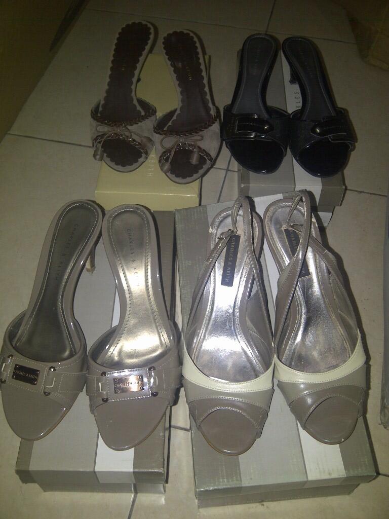 Sandal wanita Charles n Keith original