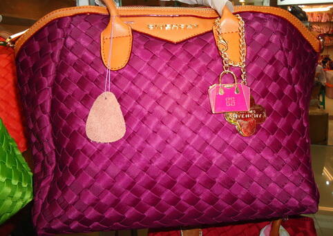 Tas Dompet wanita Tercantik Branded, Asli Import KW 1 Grosir Dijual Lagi Pasti Untung