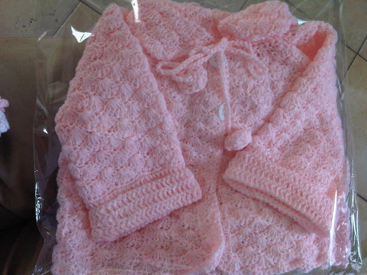 Baju, Topi, Sepatu Rajut Bayi Lucu