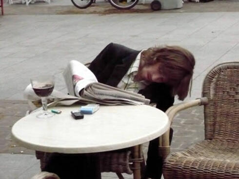 &#91;PIC&#93; POSISI TIDUR PALING KONYOL DI DUNIA