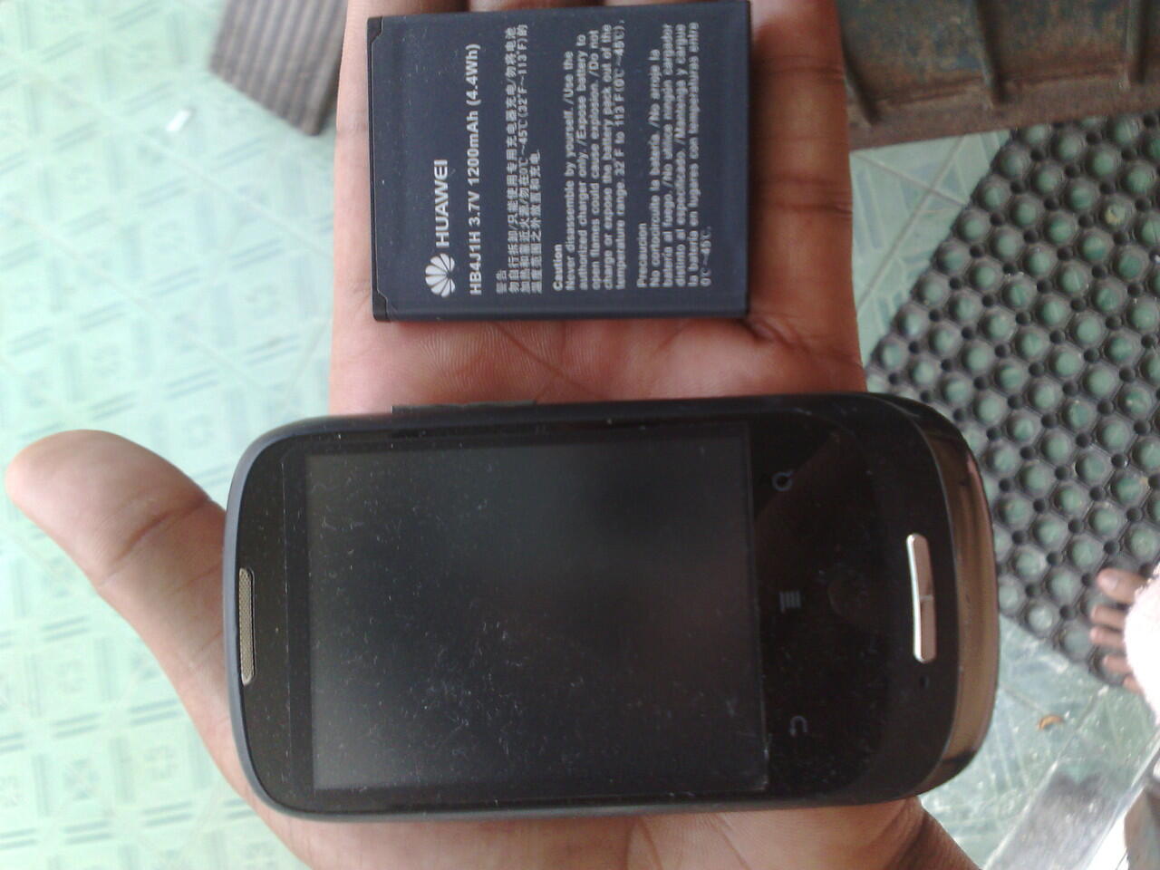 Huawei U8180 a.k.a. x1 ..