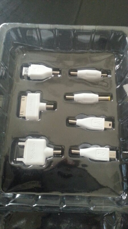 kabel powerbank dan kelengkapan nya merk yoobau ..lengkap Murahh