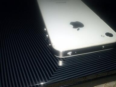 iPhone 4S 16g white = 3.1
