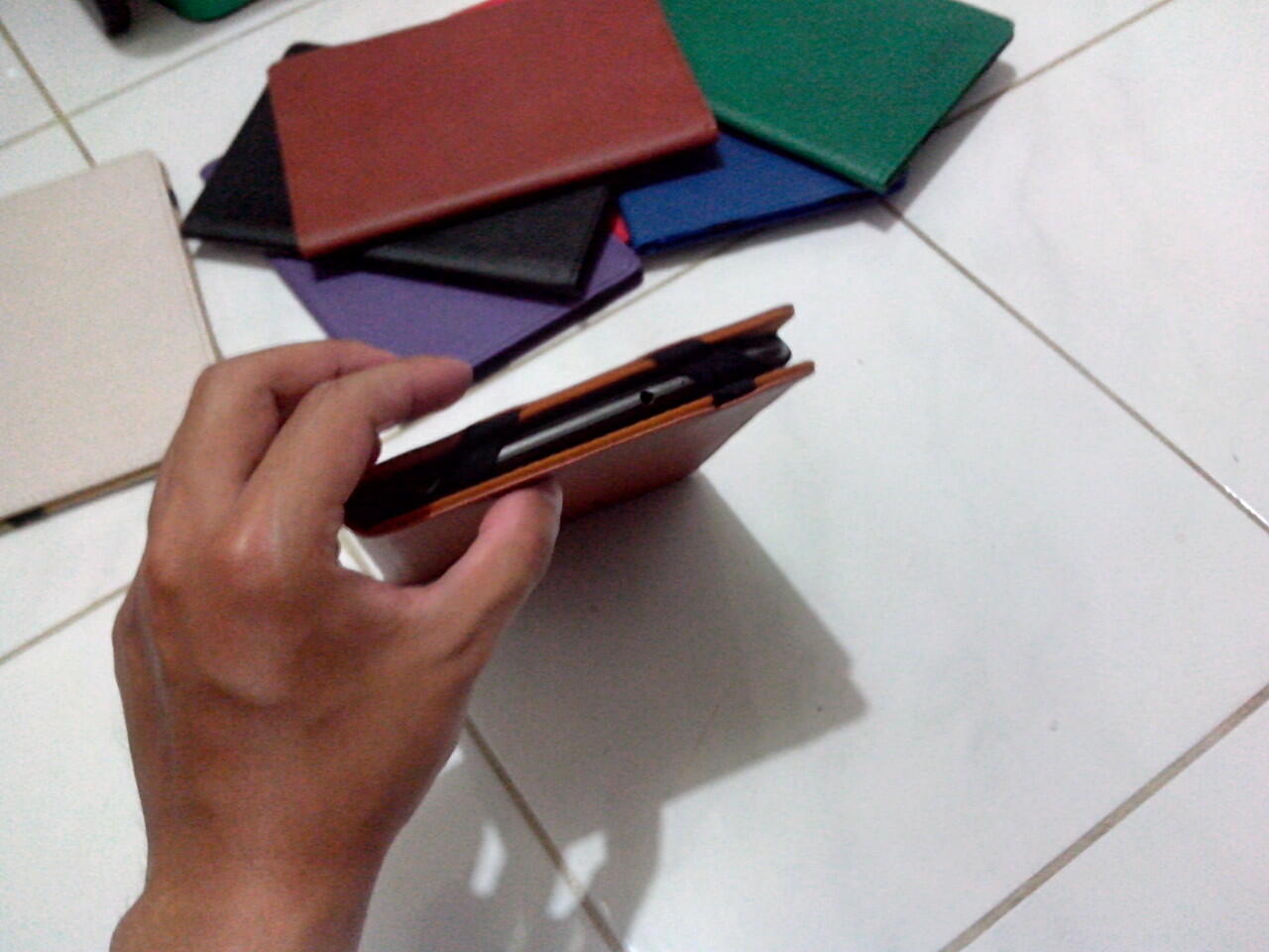 Uneed Premium Class Flipcase Universal Tablet 7 Inchi Merk APAPUN!!! Lebih SLIM!