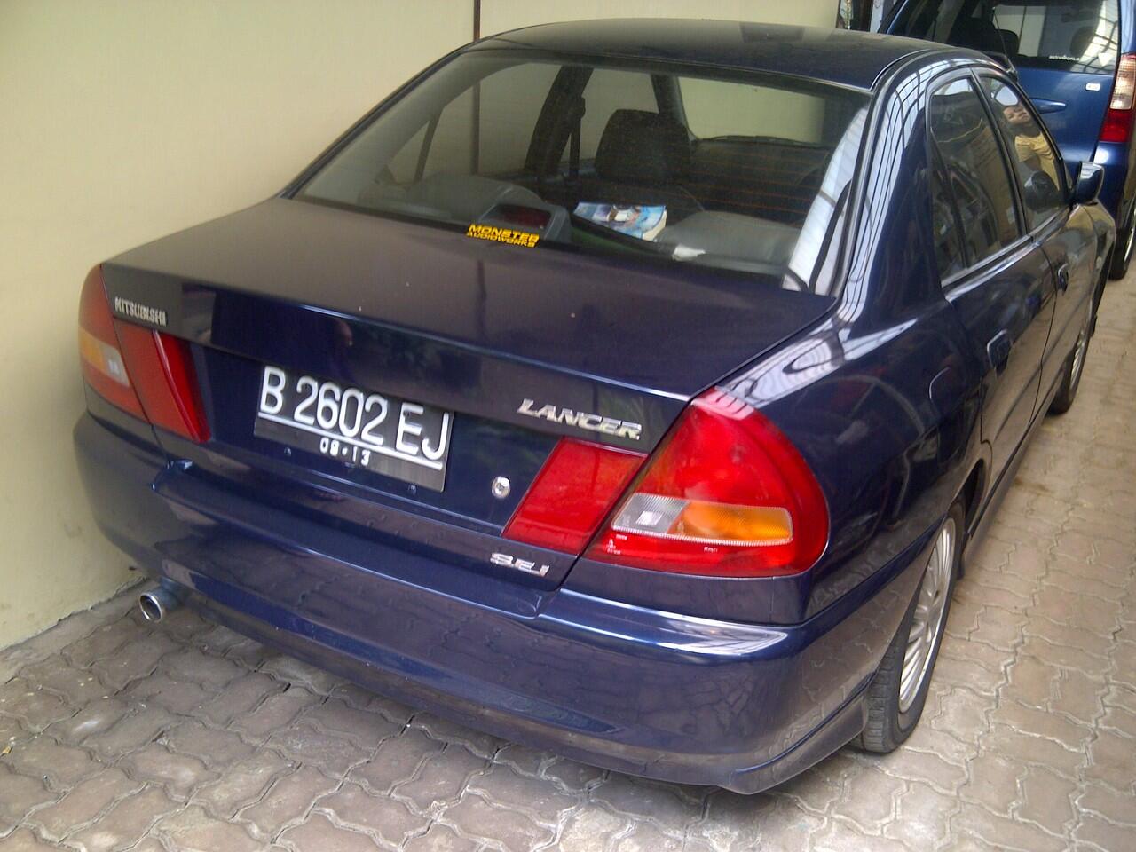 MITSUBISHI LANCER SEI tahun 1998 warna biru