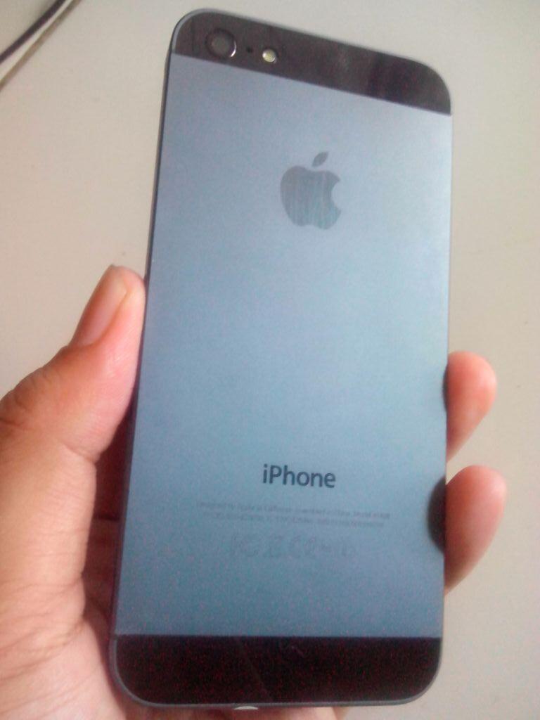 iphone 5 iphone 5 fullset mulus murah 2,4 jutaan ga prcaya?masuk dulu siapa cepet aja