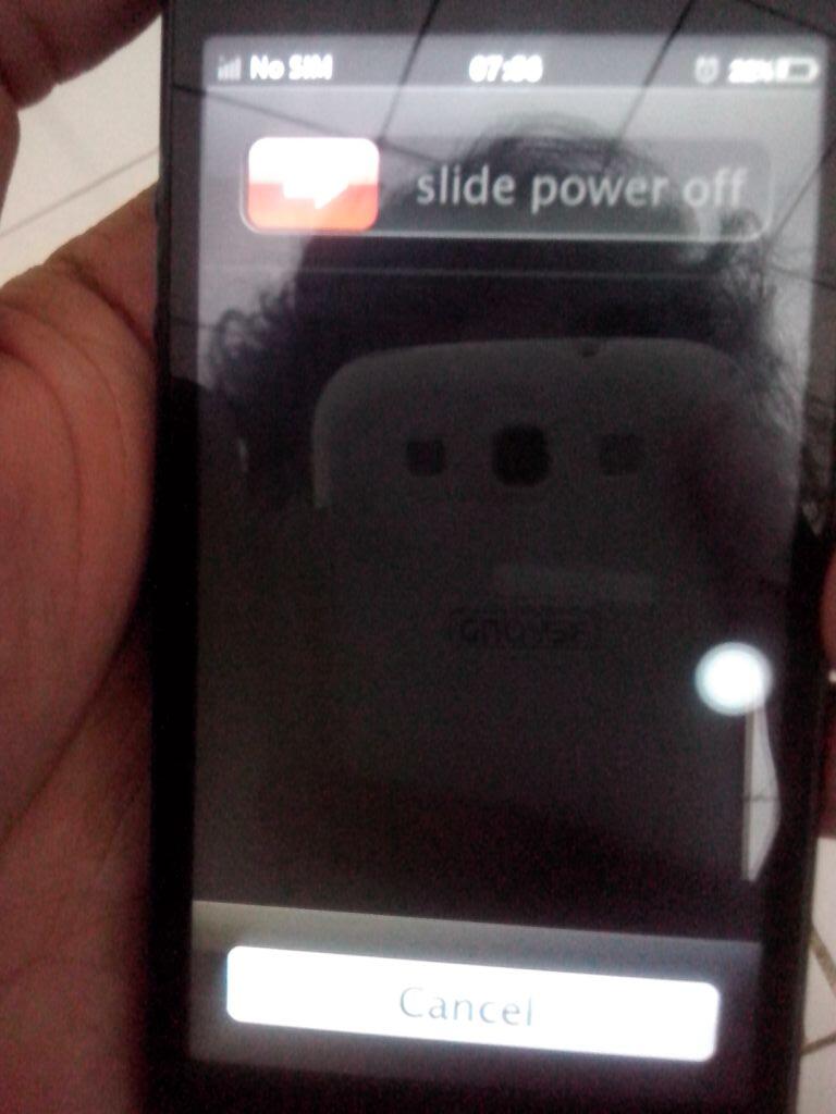 iphone 5 iphone 5 fullset mulus murah 2,4 jutaan ga prcaya?masuk dulu siapa cepet aja