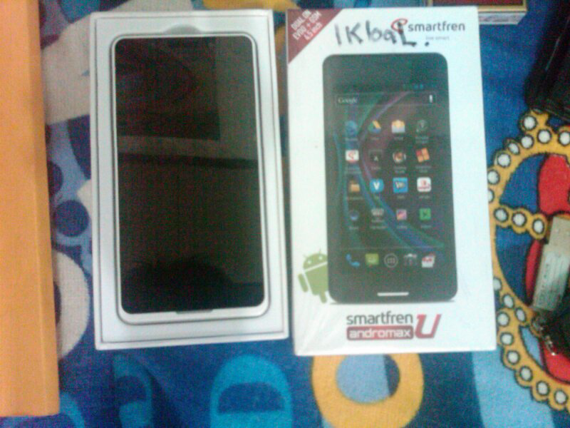smartfren andromax U white