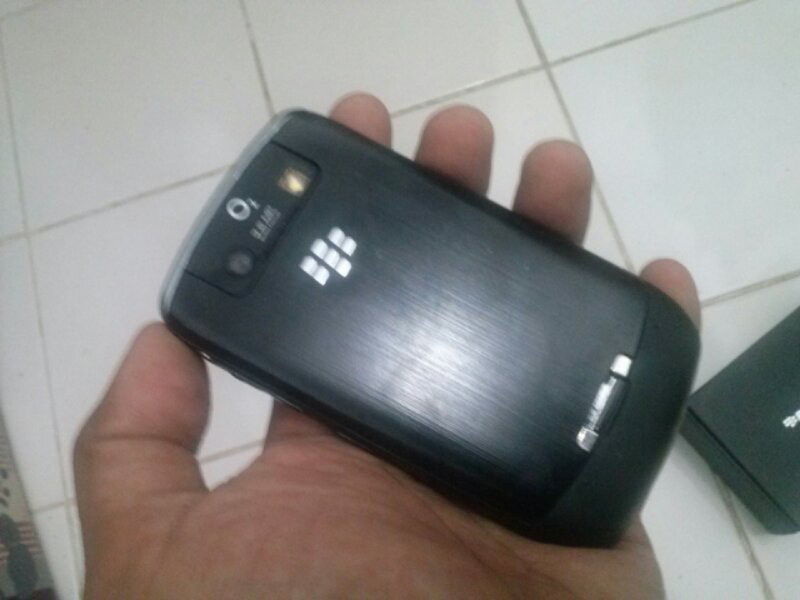 Blackberry Javelin 8900 Black(banyak bonus)