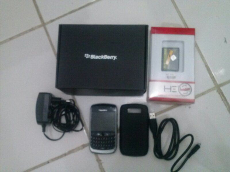 Blackberry Javelin 8900 Black(banyak bonus)