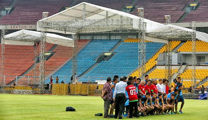 Menpora kecewa karena SUGBK sering Dipakai konser